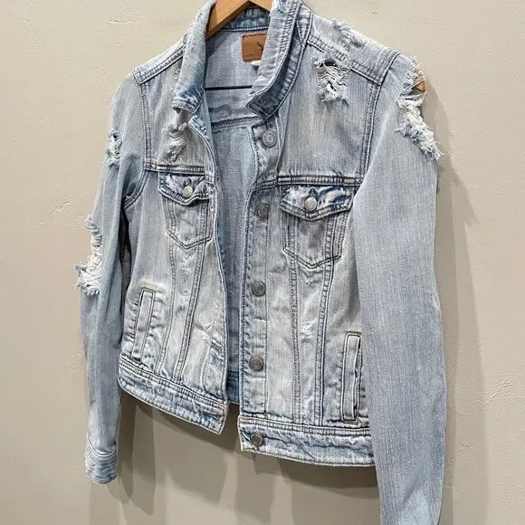 American Eagle Destroyed Denim Jean Jacket - Size: Small - Picture 5 of 9